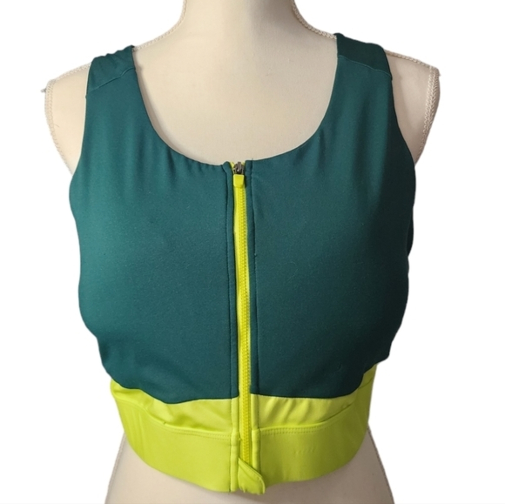 Fabletics front zip sports bra plus size